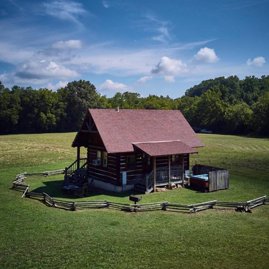 Bed & Breakfast Creekwalk With Cabins